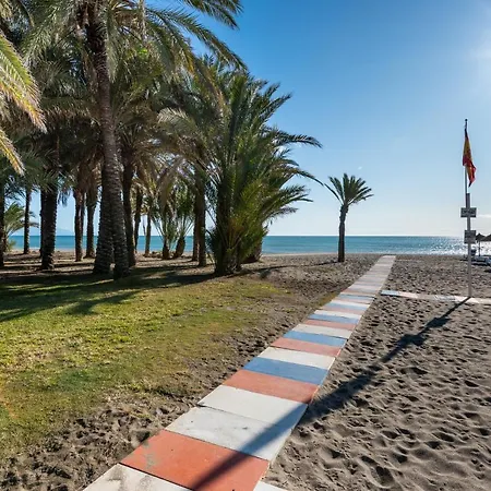 Carihuela 4 *