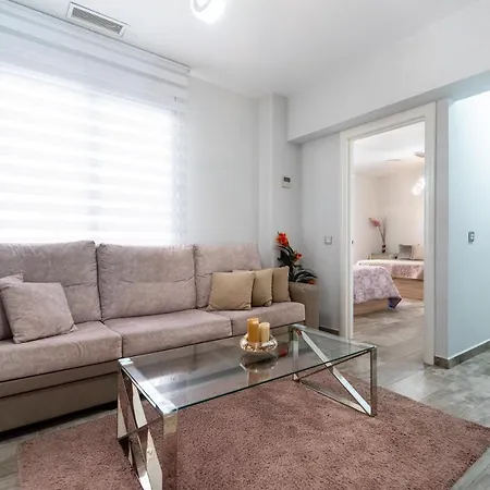 Carihuela 4 *