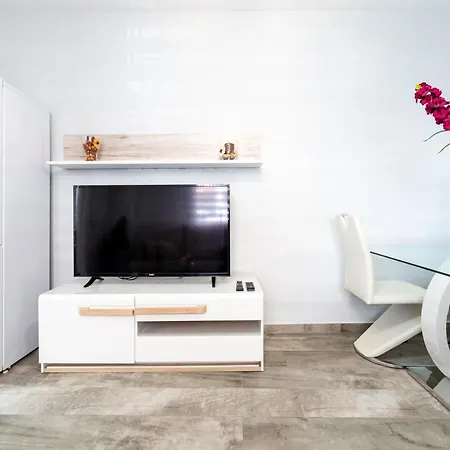 公寓 Carihuela 4 *
